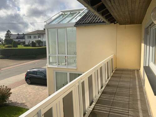 Balkon mit Wintergarten - 