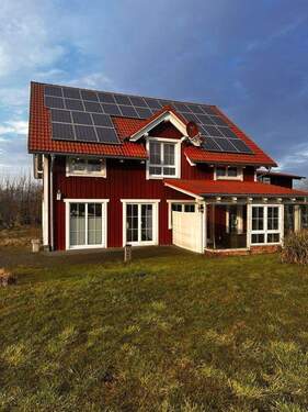 Die Südseite m gr Terasse - 6 Zimmer Mehrfamilienhaus, Wohnhaus zum Kaufen in Westensee