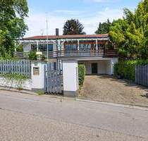 Attraktive Doppelhaushälfte mit großem Garten, Ausbaupotenzial und weiterem Bauplatz - Lappersdorf Hainsacker