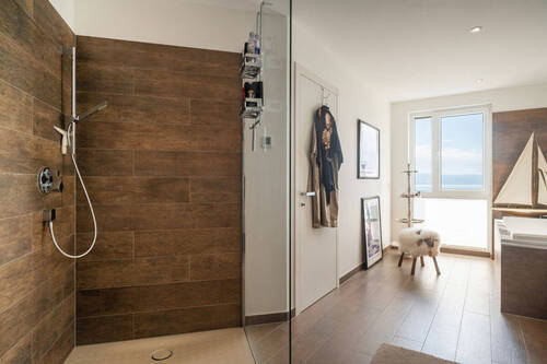 Hochwertiges Badezimmer - 