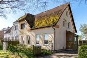 Aussenansicht - Modernisierungsbedürftige Doppelhaushälfte in Horst