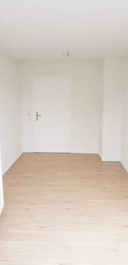 Kinderzimmer/Büro Bild 2 - 