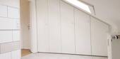 Badezimmer mit Einbauschrank - 