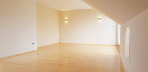 Wohn-/Esszimmer Bild 1 - 3 Zimmer Etagenwohnung zur Miete in Schwäbisch Gmünd