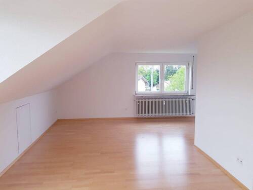 Wohn-/Esszimmer Bild 2 - 3 Zimmer Etagenwohnung in Schwäbisch Gmünd
