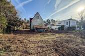 Grundstück mit Altbestand - 