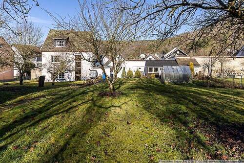 Blick von hinten - Einfamilienhaus mit 143,00 m&sup2; in Herschbroich zum Kaufen