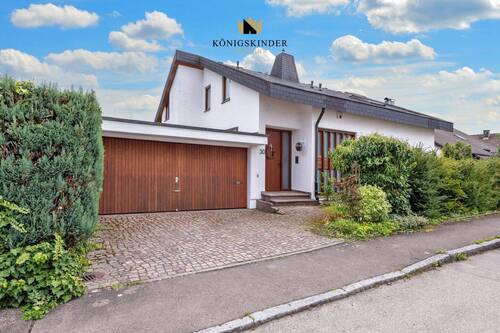 Außenansicht - Einfamilienhaus mit 259,20 m&sup2; in Geislingen an der Steige zum Kaufen