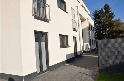 Zugang - 3 Zimmer Etagenwohnung in Euskirchen