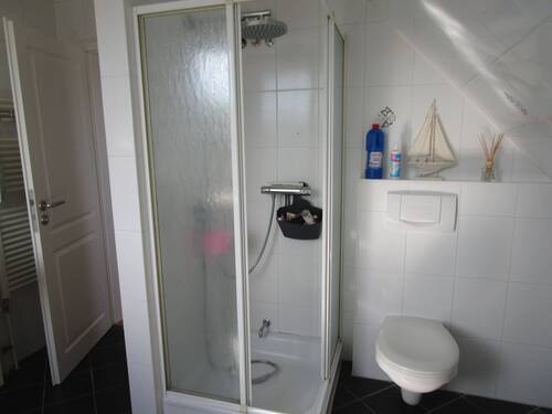 283. Badezimmer im OG. des Hauses..JPG - 