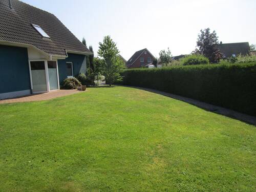 115. Gartenbereich des Hauses..JPG - 