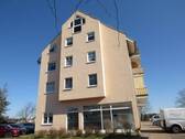 Seitenansicht vom Wohnhaus - 