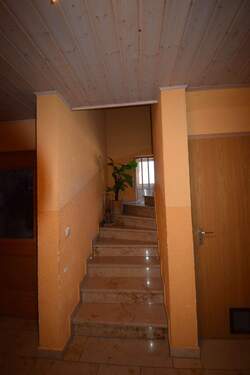 Flur (1).JPG - 6 Zimmer Einfamilienhaus in Thurmansbang