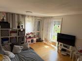 Wohnzimmer - Charmante 2,5-Zimmer-Wohnung im Universitätsviertel Augsburg - ideal für Paare & Homeoffice