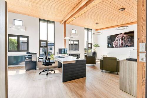 Büro im Obergeschoss - 