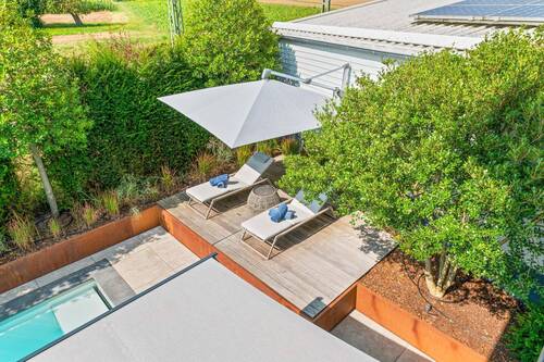 Liegefläche am Pool - 9 Zimmer Büro in Ammerbuch