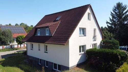 Straßenansicht - Investition mit Perspektive: Gepflegtes Dreifamilienhaus am Stadtrand von Halberstadt