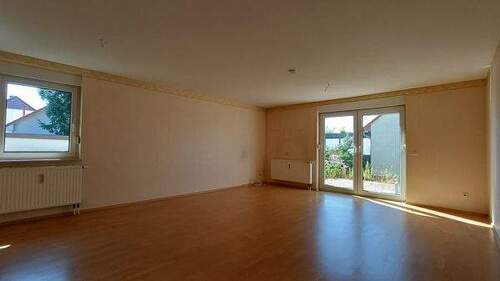 Wohnzimmer EG - 9 Zimmer Mehrfamilienhaus, Wohnhaus zum Kaufen in Halberstadt