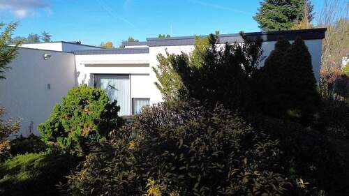 Außenansicht - 4 Zimmer Reihenendhaus zum Kaufen in Kaiserslautern