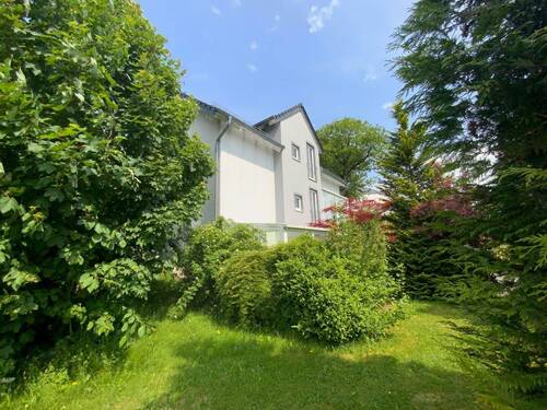 Seitenansicht - 5 Zimmer Mehrfamilienhaus, Wohnhaus in Neuheilenbach