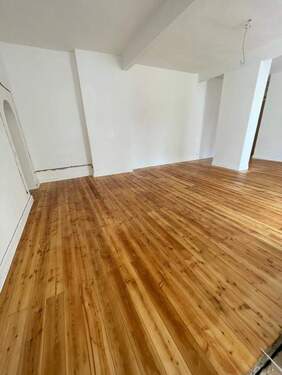 Büro 1 - 