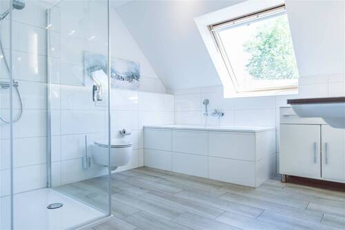 Badezimmer Dachgeschoß - 