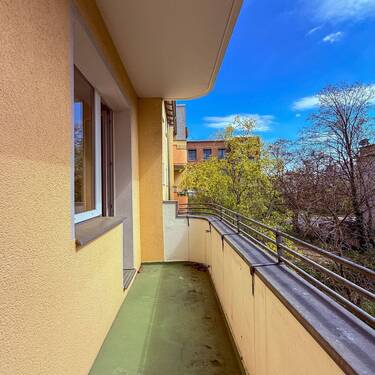 Balkon - 3 Zimmer Etagenwohnung zum Kaufen in Berlin