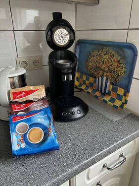Küche +Kaffee-PadMaschine - 