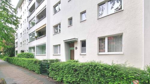 Hausansicht - 2 Zimmer Etagenwohnung zum Kaufen in Berlin