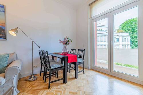 Wohnen - Etagenwohnung mit 90,00 m&sup2; in Frankfurt am Main zur Miete