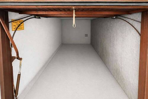 Garage - 