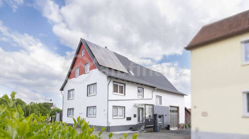 Außenansicht - Ihr nächstes Projekt - Raumwunder mit vielseitigem Potenzial in Mischgebietslage!