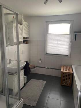 Bad.jpeg - 3 Zimmer Etagenwohnung in Seesen