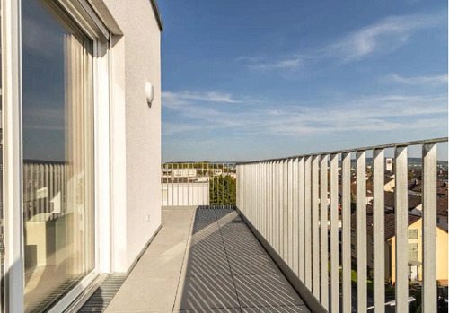 Dachterrasse mit tollem Ausblick - 3 Zimmer Etagenwohnung zur Miete in Heilbronn
