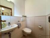 Gäste-WC im Erdgeschoss - 