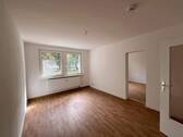 Wohnzimmer - 2 Zimmer Etagenwohnung in Zwickau