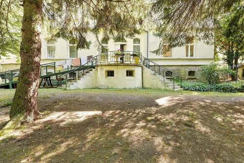 Herrschaftlich - 1 Zimmer Mehrfamilienhaus, Wohnhaus in Mügeln