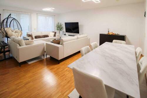 Wohnzimmer - Etagenwohnung mit 85,00 m² in Leonberg zum Kaufen