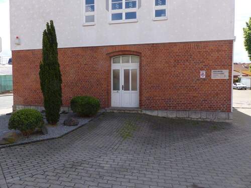 Wohnungseingang EG - 