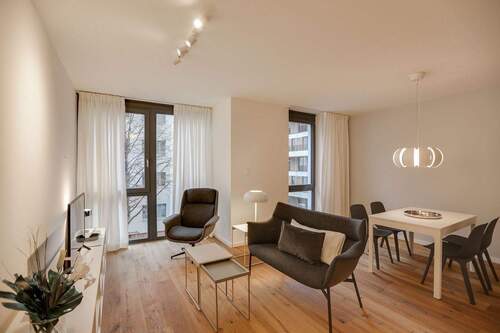 Wohn-/Essbereich - 2 Zimmer Etagenwohnung zur Miete in Berlin