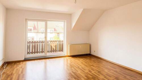 Geraumiges Wohnzimmer - 4 Zimmer Einfamilienhaus in Machern