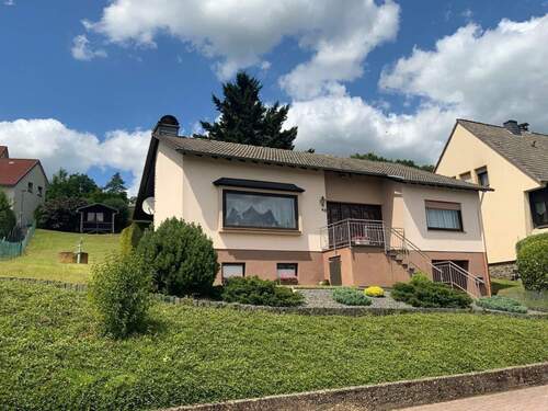 Strassenansicht - 5 Zimmer Einfamilienhaus zum Kaufen in Prüm