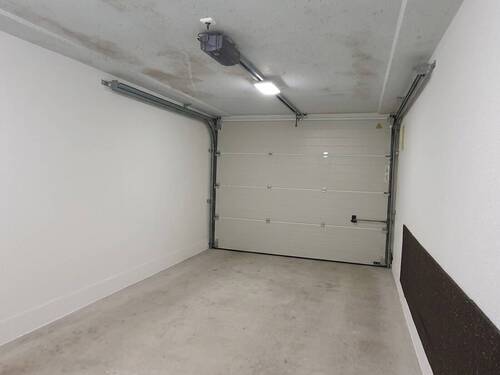 Garage - 