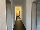 Flur - 4 Zimmer Etagenwohnung in Weißenbrunn