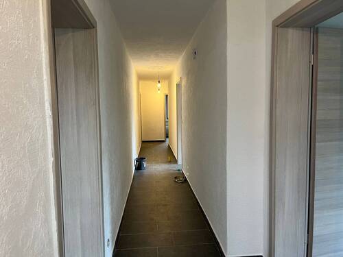 Flur - 4 Zimmer Etagenwohnung in Weißenbrunn