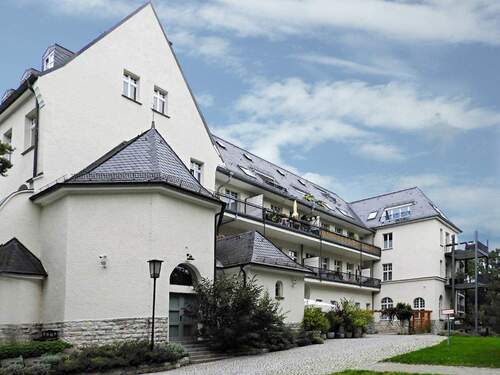 Ansicht - Attraktive 3 Zimmer-Dachgeschosswohnung mit zwei Bädern in Berlin-Biesdorf