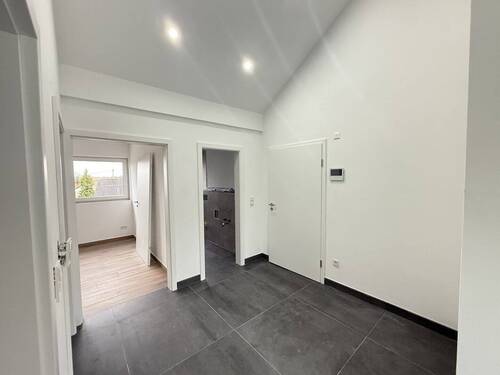 2 - 3 Zimmer Etagenwohnung zur Miete in Überherrn / Felsberg