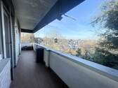 Balkon an Wohnzimmer + Küche - 