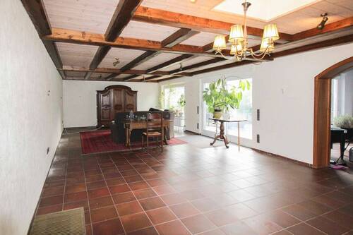 Wohn-und Essbereich - 5 Zimmer Bungalow zum Kaufen in Mannheim