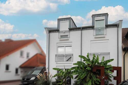 Außenansicht - Maisonette mit Dachterrasse - großzügig geschnitten und in Top-Lage